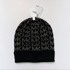 NWT Michael Kors Gray & Black Beanie Hat